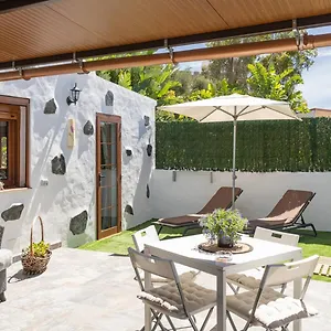 casa-mamasica.in-canary-islands.com/